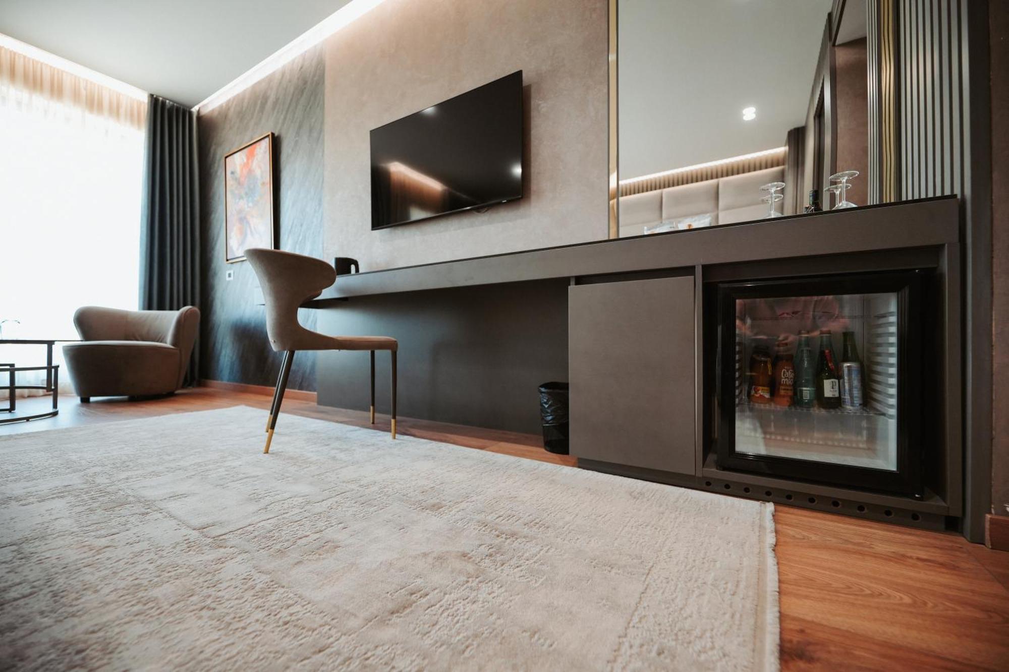 Marinaj Hotel & Spa Tiran Dış mekan fotoğraf